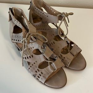 Treasure and Bond heeled sandals